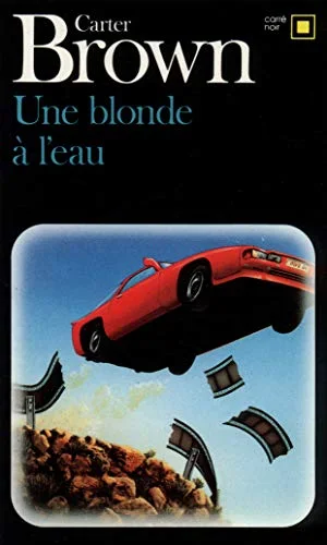 Une blonde � l'eau